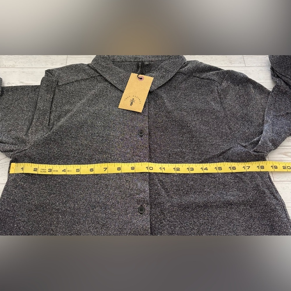 Knot Sisters Shimmer Button-Down Top-L - Picture 7 of 8